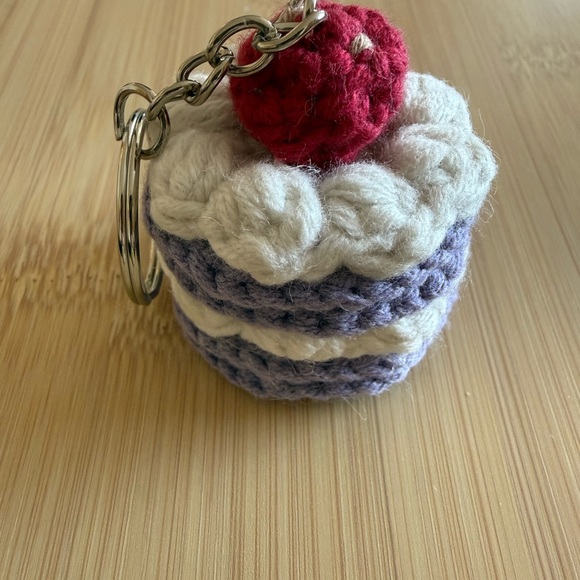 Cake keychain - Picture 2 of 2